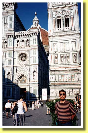 イタリアの古都フィレンツェのドゥオモ（大聖堂）